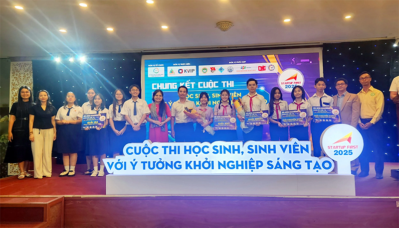 Chung Ket 1